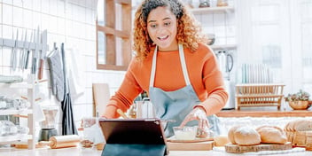 woman in online cooking class
